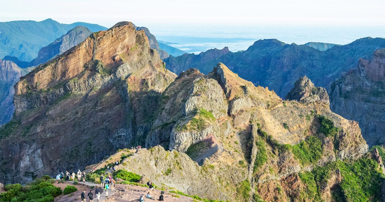 best-way-to-hike-pico-do-arieiro-to-pico-ruivo-(pr1)-|-madeira’s-#1-hike